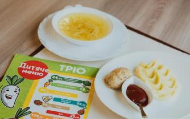 Hotel-Restaurant Complex Trio