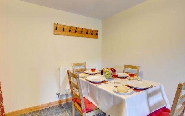 Charming Holiday Home in Llangurig With Garden