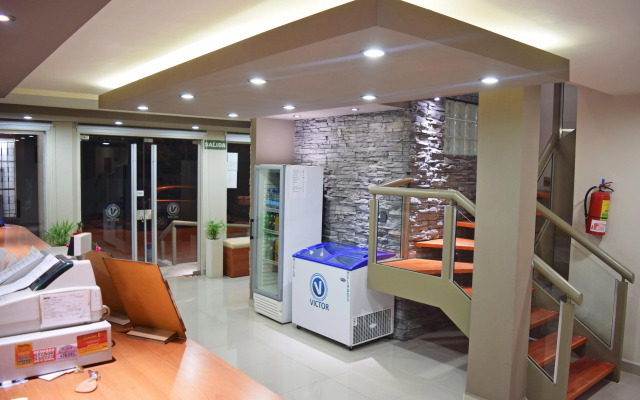 Victor Hotel