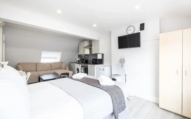 Superior Studio Apartments