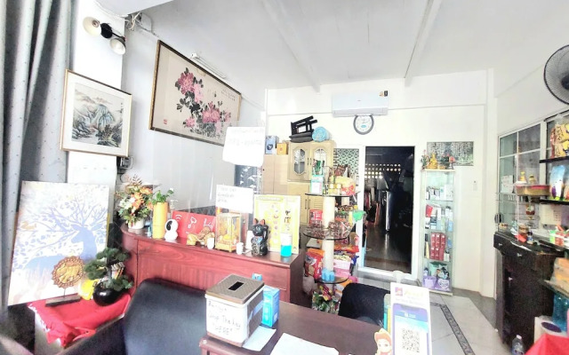 Sukhum Sukhumvit-Onnut Guest House
