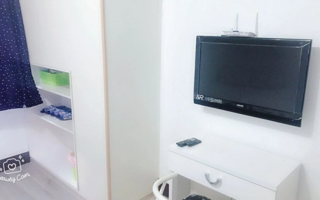 Taichung Fengjia 18 Rooms