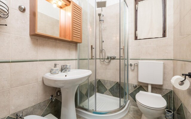 Beautiful Home in Jablanac With 4 Bedrooms and Wifi