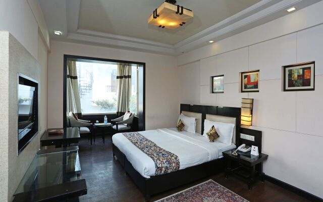 OYO 11322 Hotel The Camria