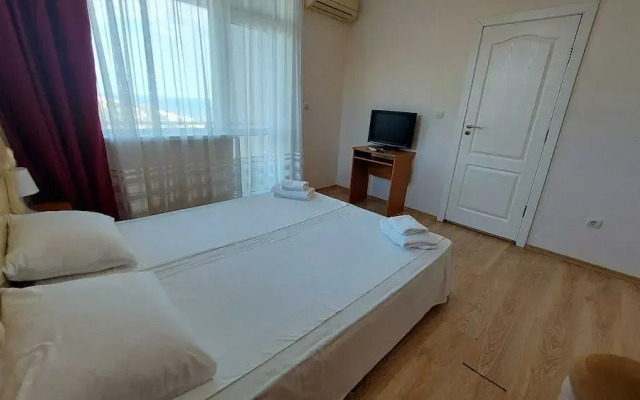 Quartz Hotels Varna Briz