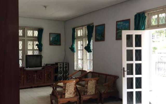 Villa 3 Putri 27