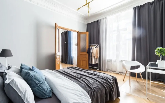 Апартаменты у Эрмитажа, 180 кв. м