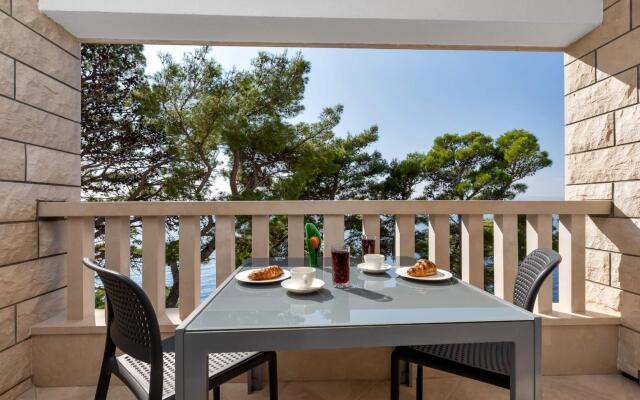 Anka - Amazing Location - SA4