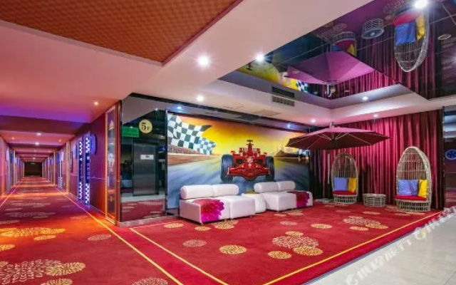 AutobotsOutbots Hotel (Zhengzhou Liulin Metro Station)