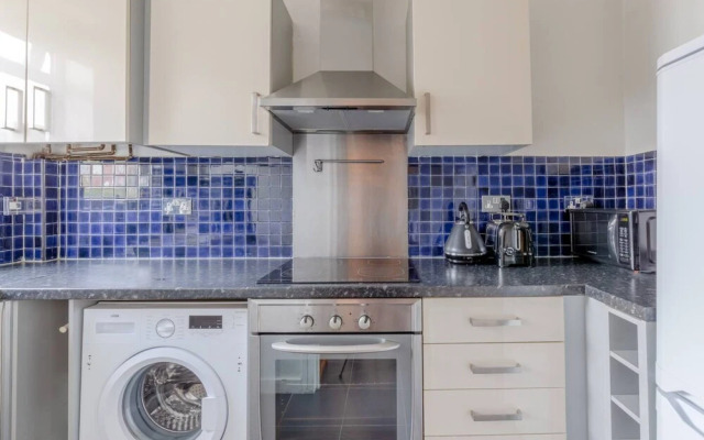 Bright 1 Bedroom Apartment in Between Fulham and Chelsea