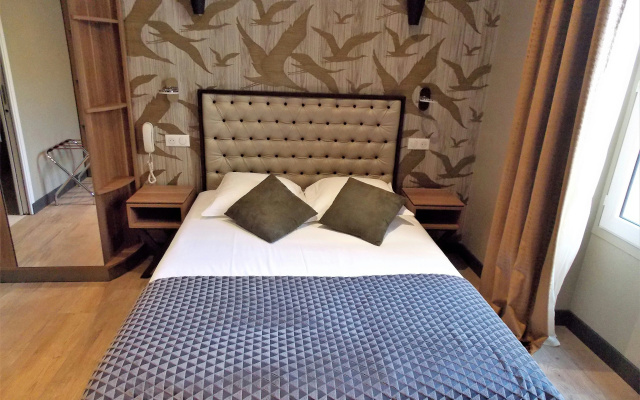 Hotel Excelsior Batignolles