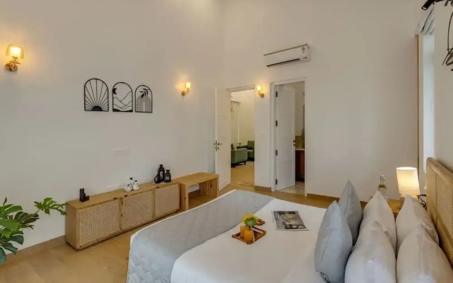Casa Maxima - 4BR w Private Pool 1km to the Beach