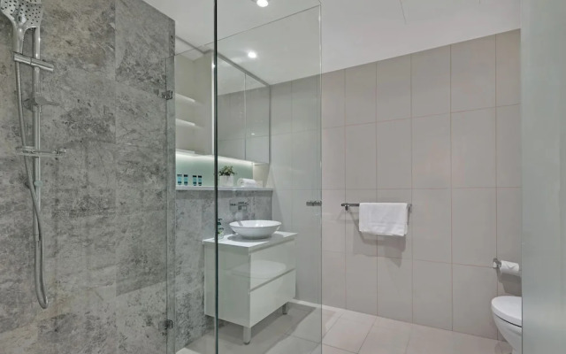 Kozyguru | Wentworth Point | 1 Bed Waterview Apt