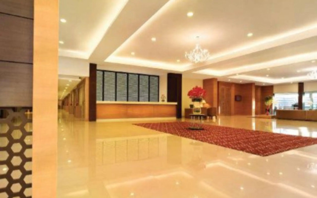 Hotel Naveen Lakeside