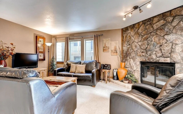 Park Place 101c 2 Bedroom Condo by RedAwning