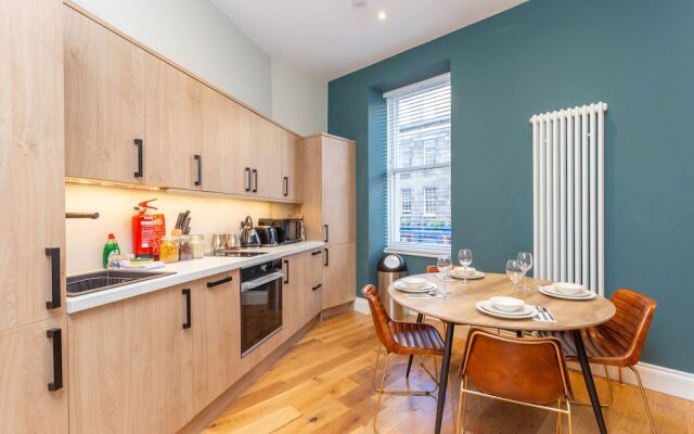 Royal 2bed Apartment City Center