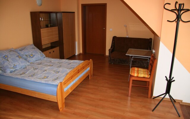 U pani Ani Żeglarska 18