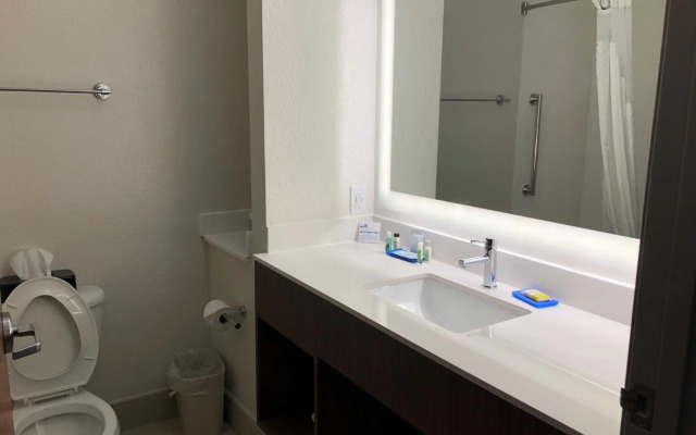 Holiday Inn Express & Suites Franklin KY by IHG