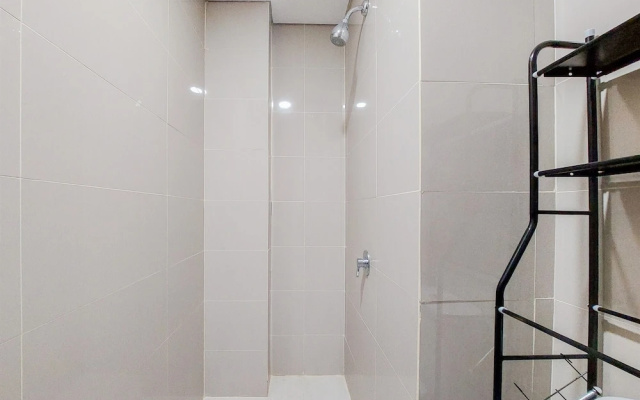 Cozy Stay Studio Room Apartment At B Residence