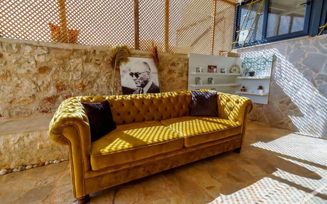 Mojo Boutique Hotel