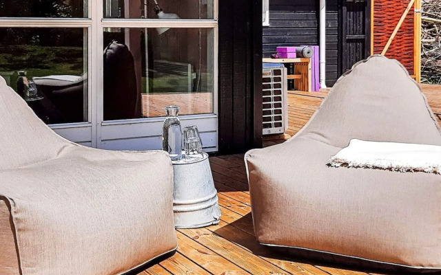 6 Person Holiday Home in Dannemare