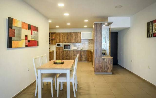 Comfy Haven in Netanya CTR by Sea N'Rent
