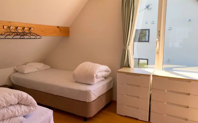 Trailside Apartments & Chalet