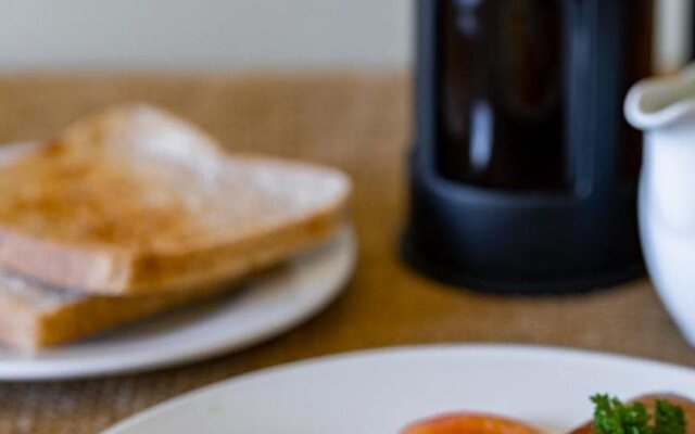 Faraway Lodge B&B