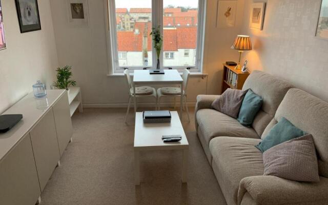 NEW Superb One Bedroom Getaway in Dysart Kirkcaldy
