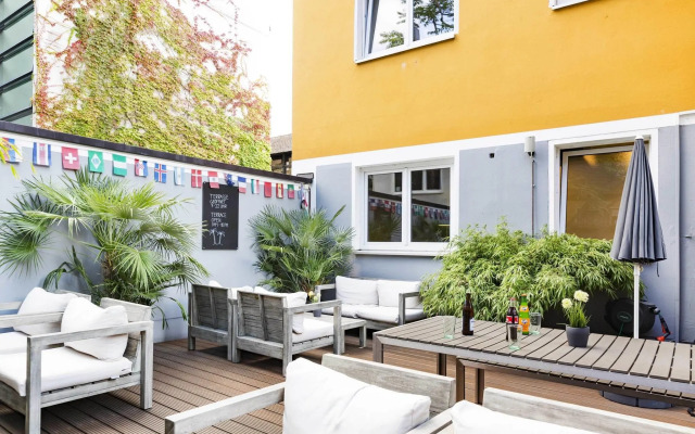 Five Reasons Hotel & Hostel