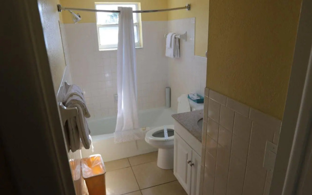 Shoreline Island Resort - Exclusively Adult