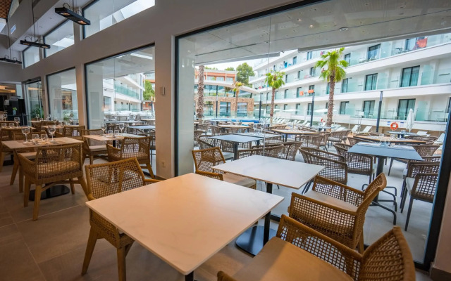 Hotel Morlans Suites - Adults Only