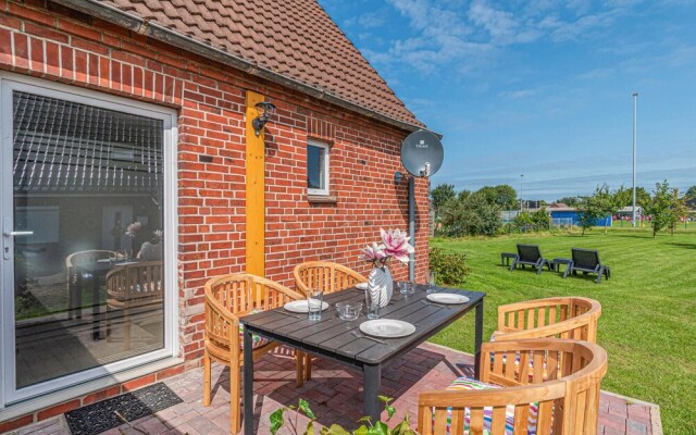 Stunning Home in Friedrichskoog With 3 Bedrooms, Sauna and Wifi