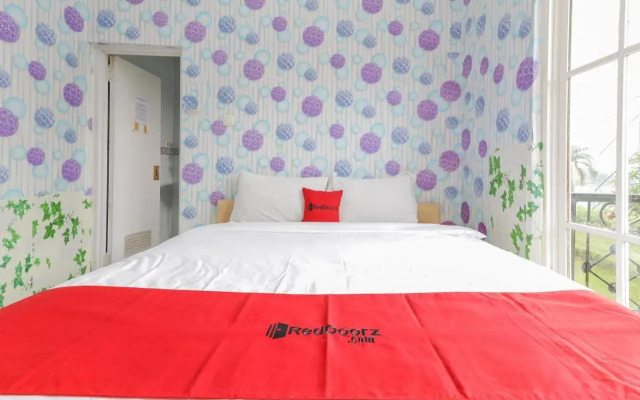 RedDoorz at Villa Puncak Tidar