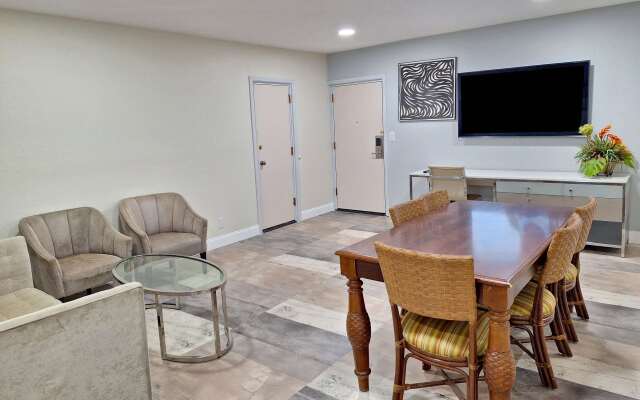 Travelodge by Wyndham Indianapolis Speedway