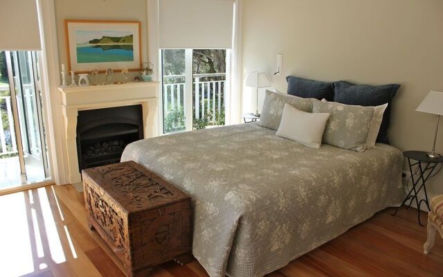 970 Lonely Bay Lodge