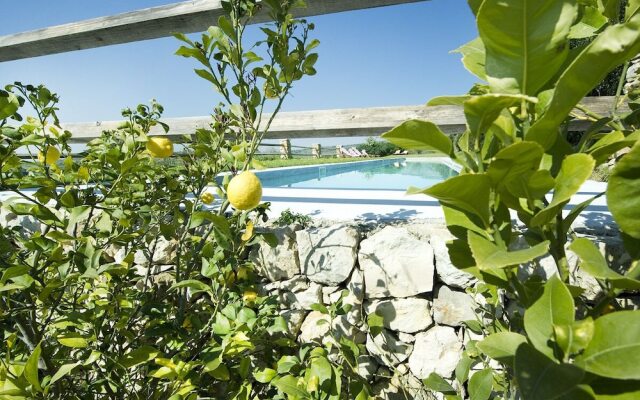 Tenuta busulmone Noto villa e piscina