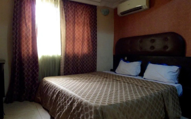 Easy Home Royal Suite