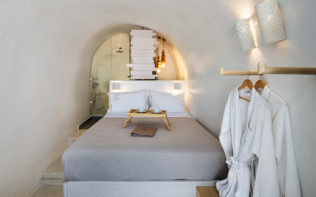 Athina Suites
