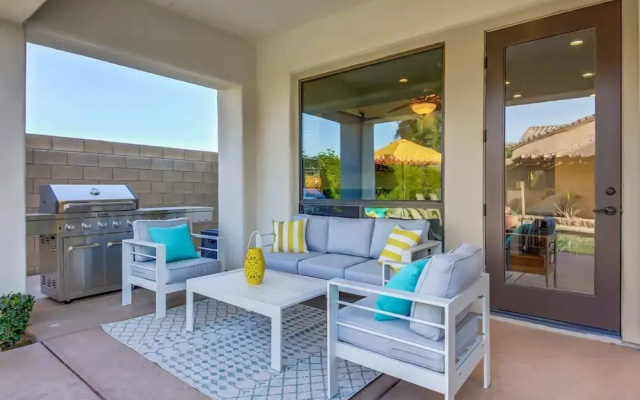Elegant Desert Oasis Near Coachella Palm Springs