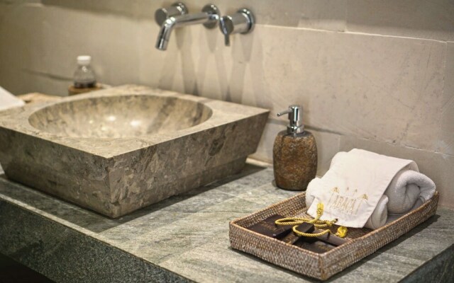 Luxury 5 Bedroom Villa With Private Pool, Bali Villa 2055