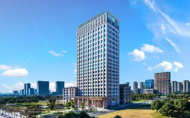Vienna International Hotel (Wuxi East High-speed Railway Station)