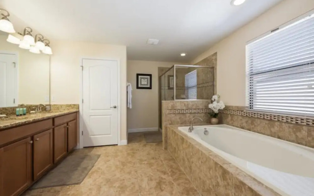 Moonvalley Drive Villa 1450  Champions Gate