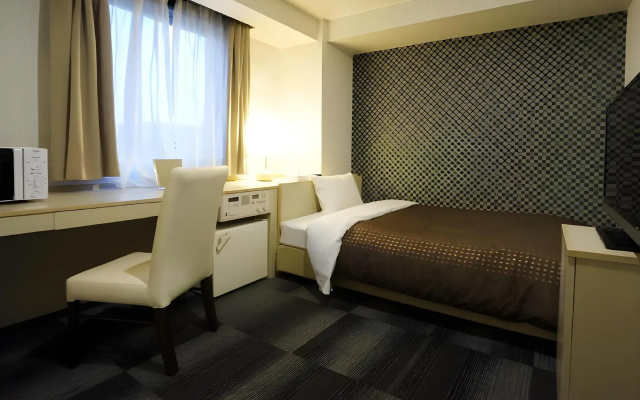 HOTEL LiVEMAX Kyoto Gojo – Guest Rooms – Kyoto