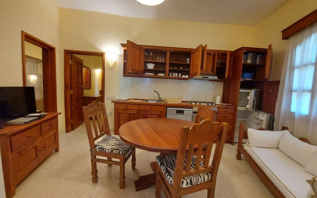 Tembo Court Apartment