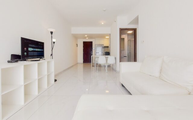 Spacious And Cozy 3Br Sky House Bsd Apartment