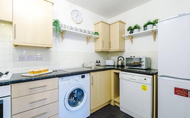 Paladine Place Serviced Apartment Coventry