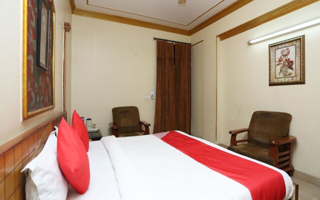 Minar Hotel
