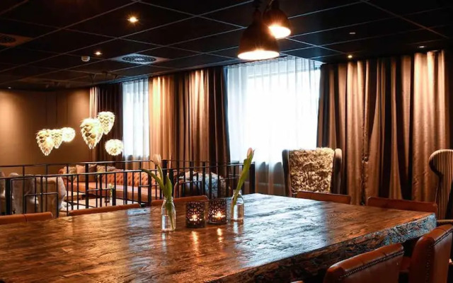 First Hotel Statt