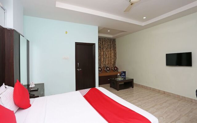 OYO 6661 Aurum Abode